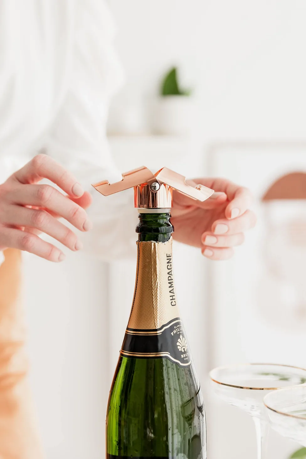 UBERSTAR Champagne Stopper - Rose Gold - Image 2