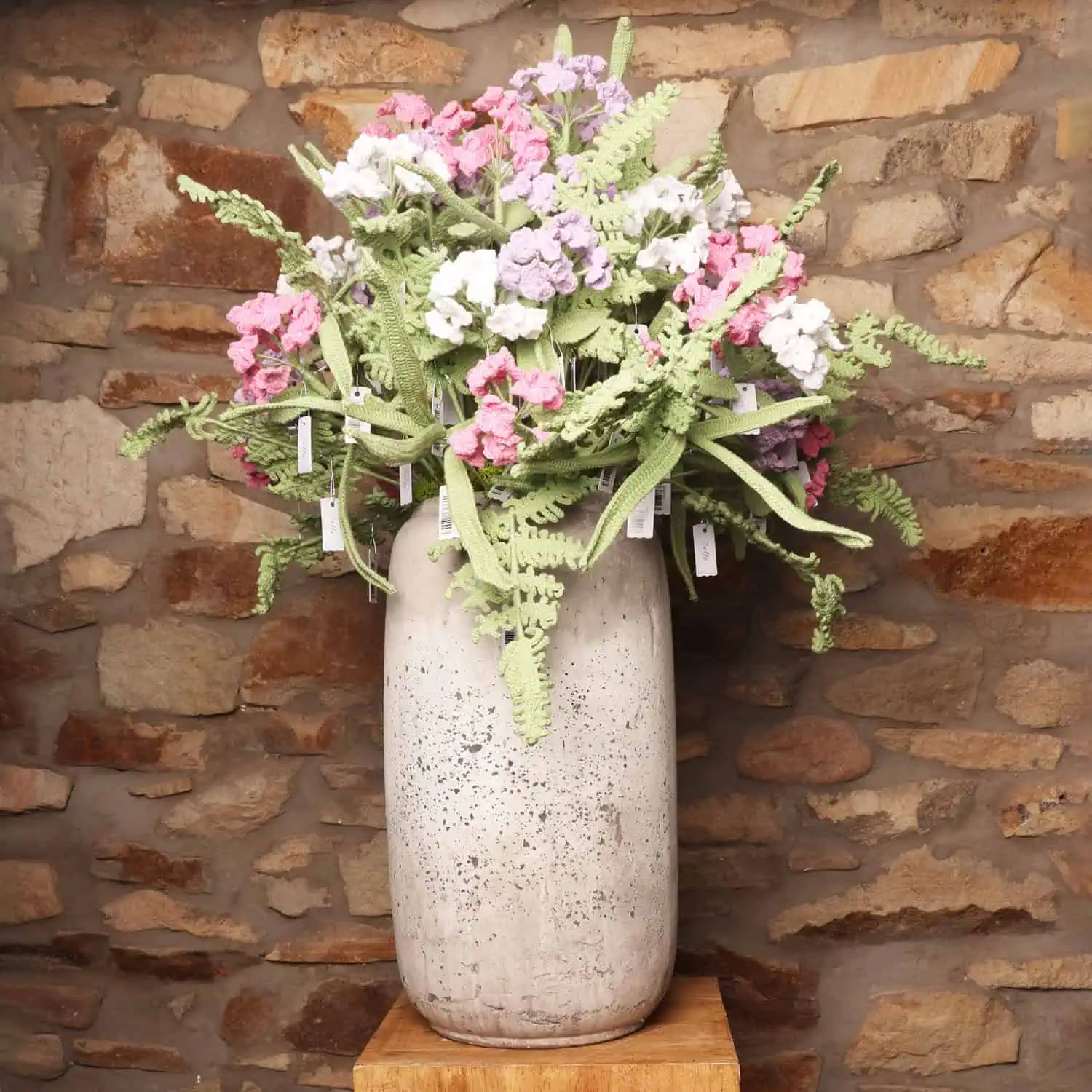 Zelly Crochet White Hydrangea Stem