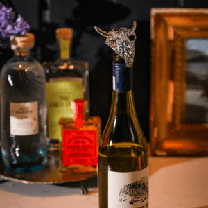 Selbrae House, Bottle Pourer - Highland Cow