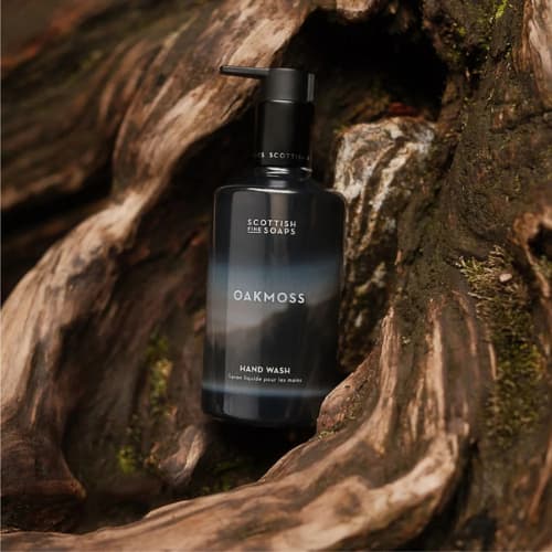 Scottish Fine Soaps Oakmoss Hand Wash, 300ml - Jaro Design Studio - 3 Scottish Fine Soaps Oakmoss Hand Wash, 300ml - Image 3