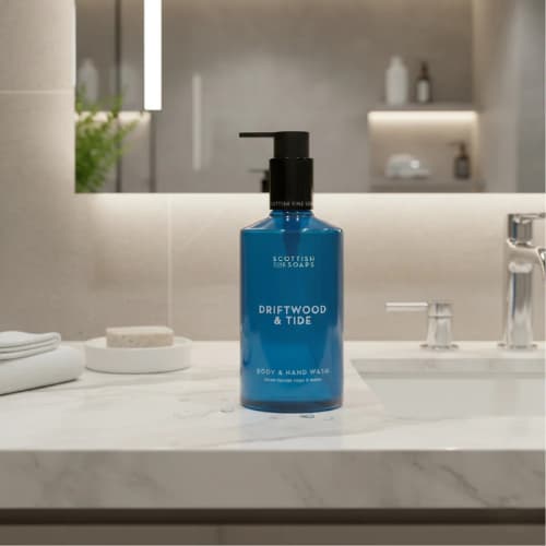 Scottish Fine Soaps – Driftwood & Tide Body & Hand Wash 300ml - Jaro Design Studio - 3 Scottish Fine Soaps – Driftwood & Tide Body & Hand Wash 300ml - Image 3