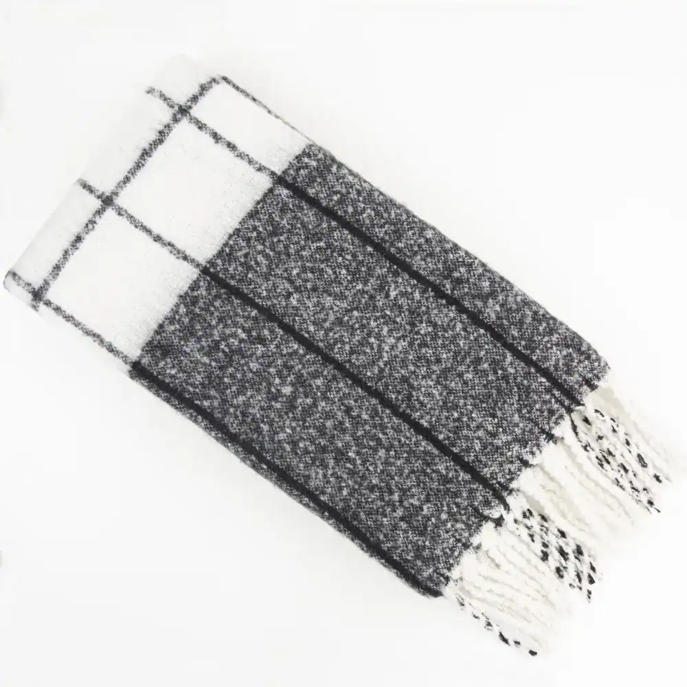Malini Malmo Throw - Jaro Design Studio - 1 Malini Malmo Throw